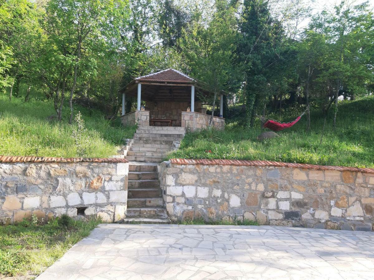 Guest House Godogani Kültér fotó